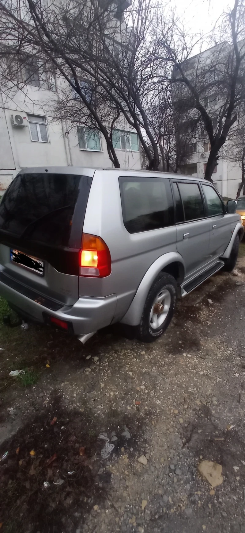 Mitsubishi Pajero sport 2.5, снимка 2 - Автомобили и джипове - 48434986