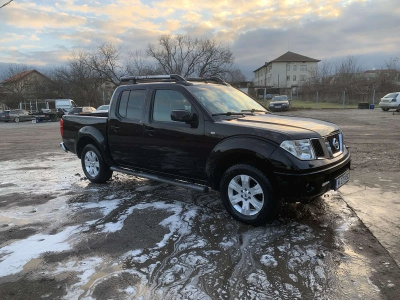 Nissan Navara, снимка 2 - Автомобили и джипове - 49069835