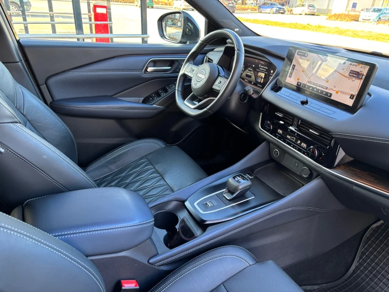 Nissan Qashqai Tekna+ | 360 камери| ProPilot| Headup| Масаж| Bose, снимка 10 - Автомобили и джипове - 52921995