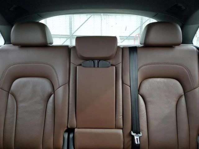 Audi Q5 PREMIUM* CARFAX* КЛИП НА МОТОР* Кожа* Погрев* Нави - изображение 10