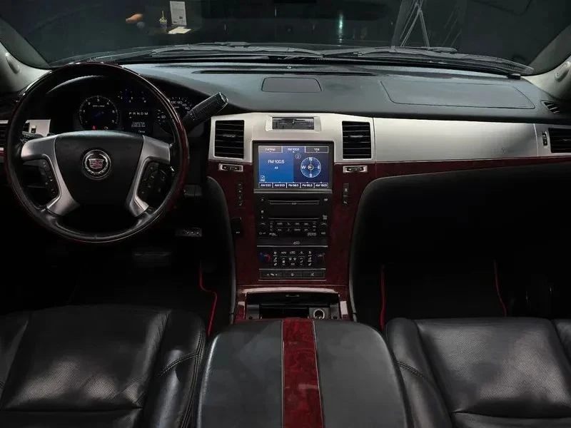 Cadillac Escalade, снимка 7 - Автомобили и джипове - 56690480