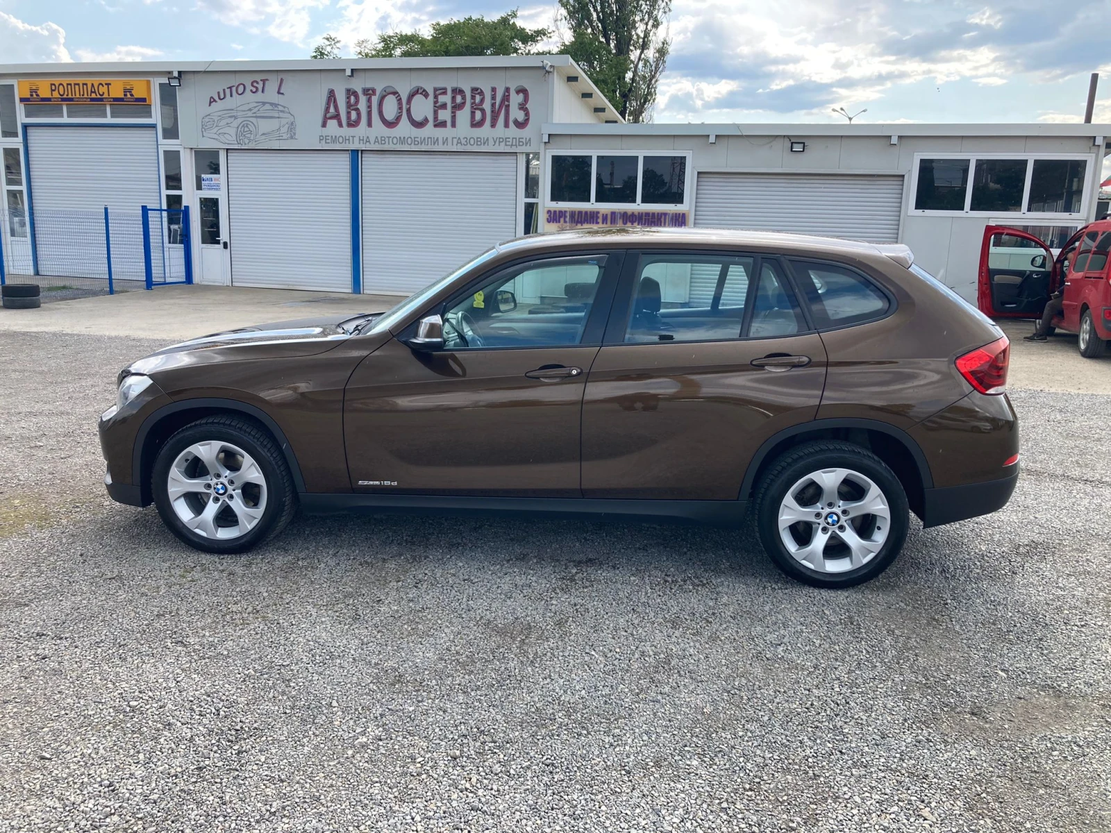 BMW X1 2WD 2, 0D АВТОМАТ ПОДГРЕВ FACELIFT - изображение 8