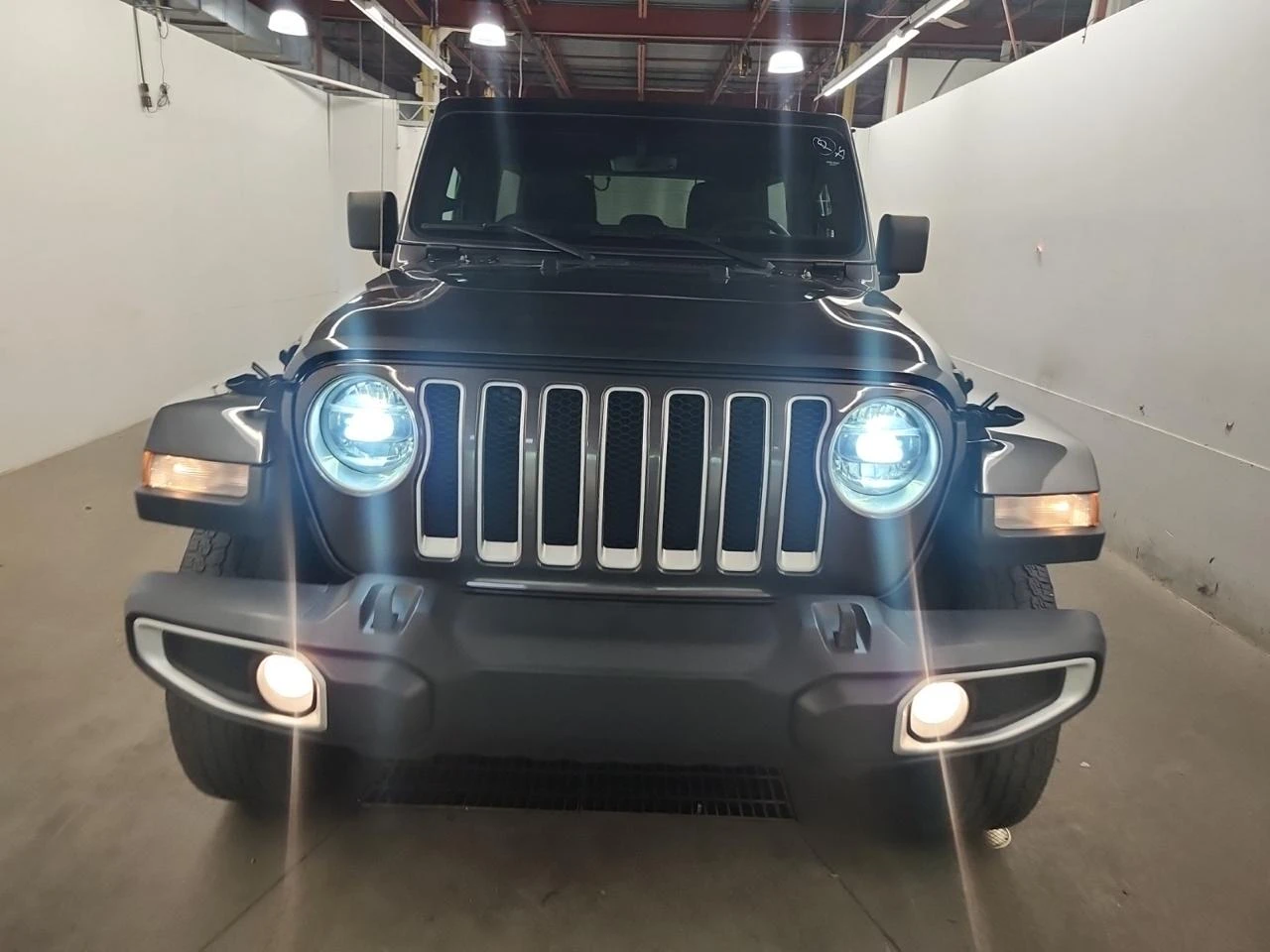 Jeep Wrangler Unlimited Sahara* Авто финансиране* Карфакс - изображение 6