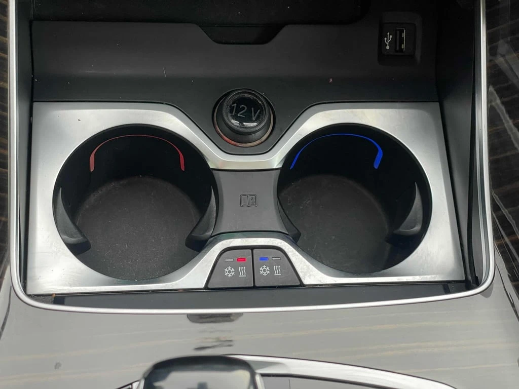 BMW X6 * xDrive40i * CARFAX *    | Mobile.bg   16