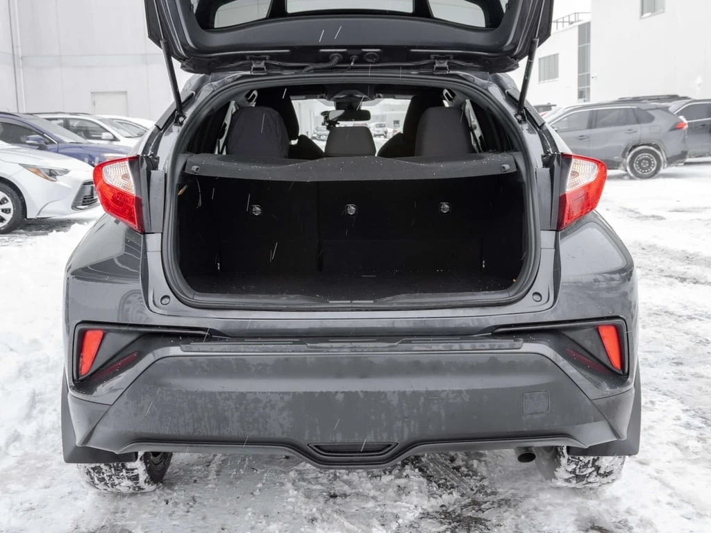 Toyota C-HR * ZGX10L * CARFAX * ЦЕНА ДО БГ - изображение 8