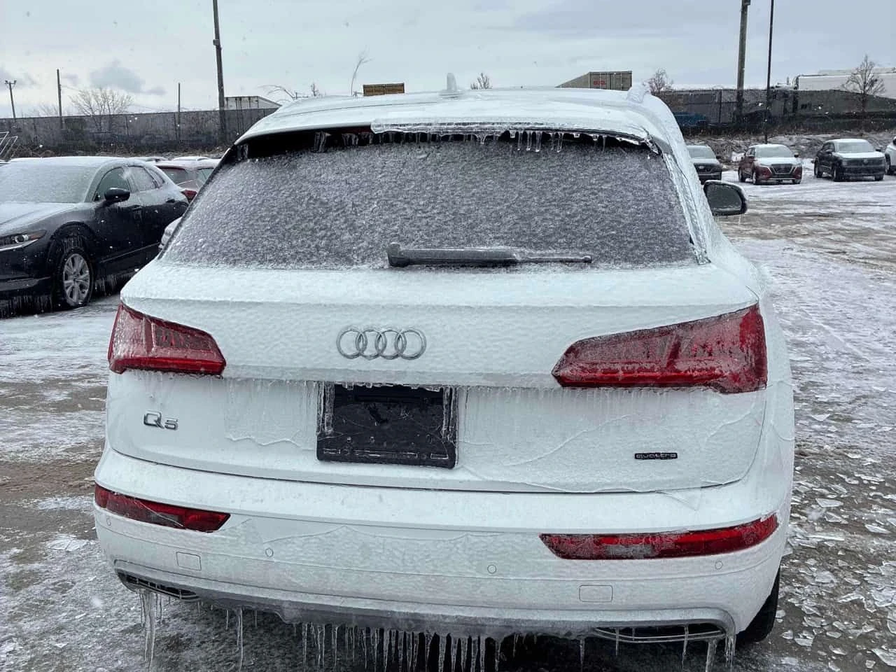 Audi Q5 * Progressiv * БЕЗ ЗАБЕЛЕЖКИ* PANORAMA* ПОДГРЕВИ* , снимка 4 - Автомобили и джипове - 54002329