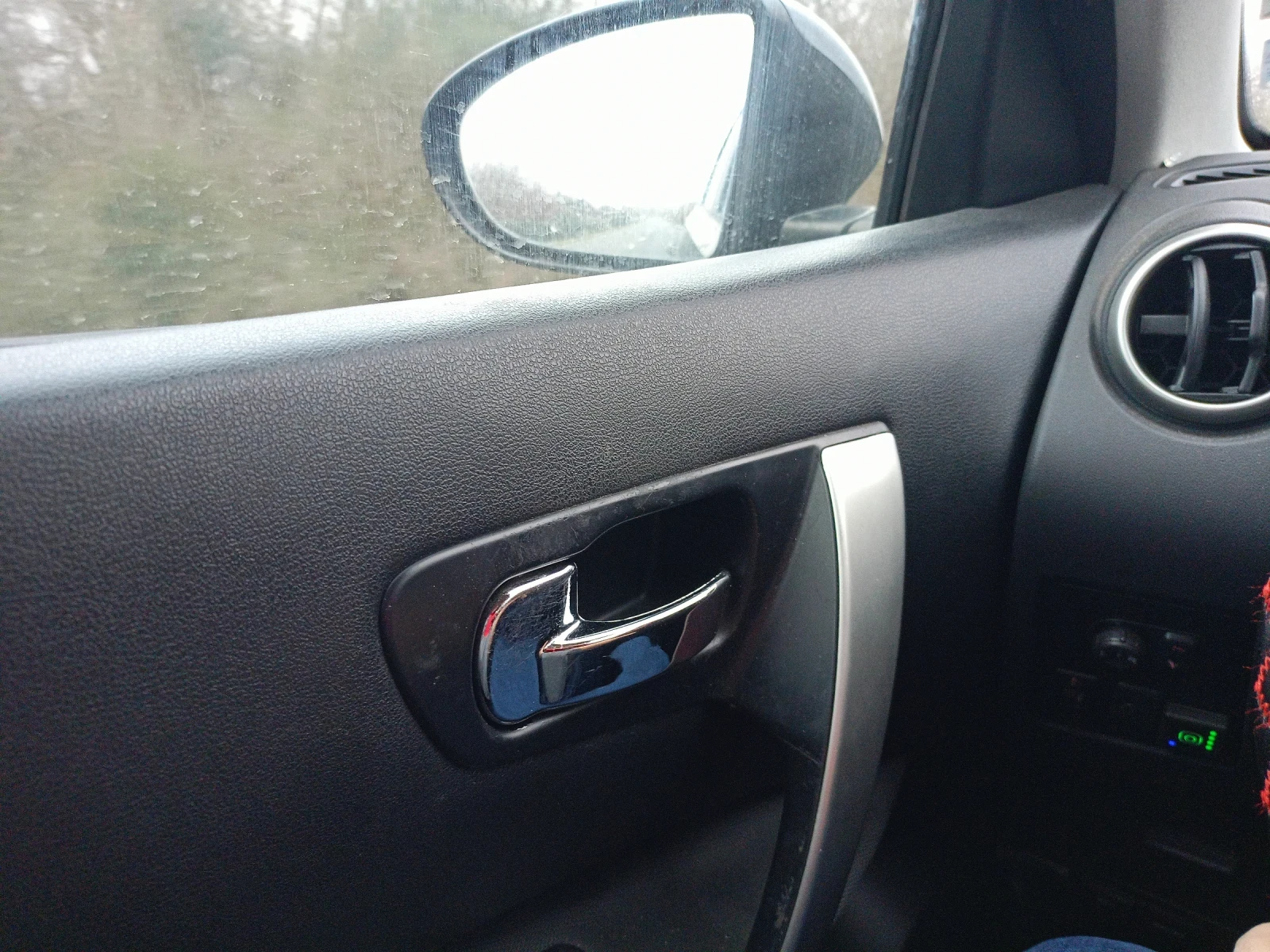 Nissan Qashqai, снимка 2 - Автомобили и джипове - 54160114