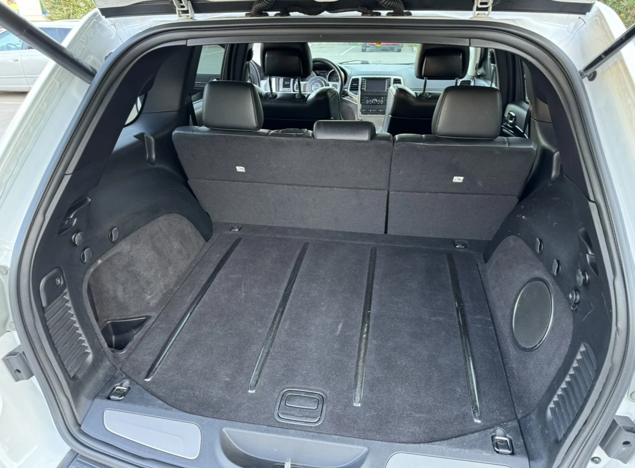 Jeep Grand cherokee 3.0CDI, снимка 10 - Автомобили и джипове - 54231145