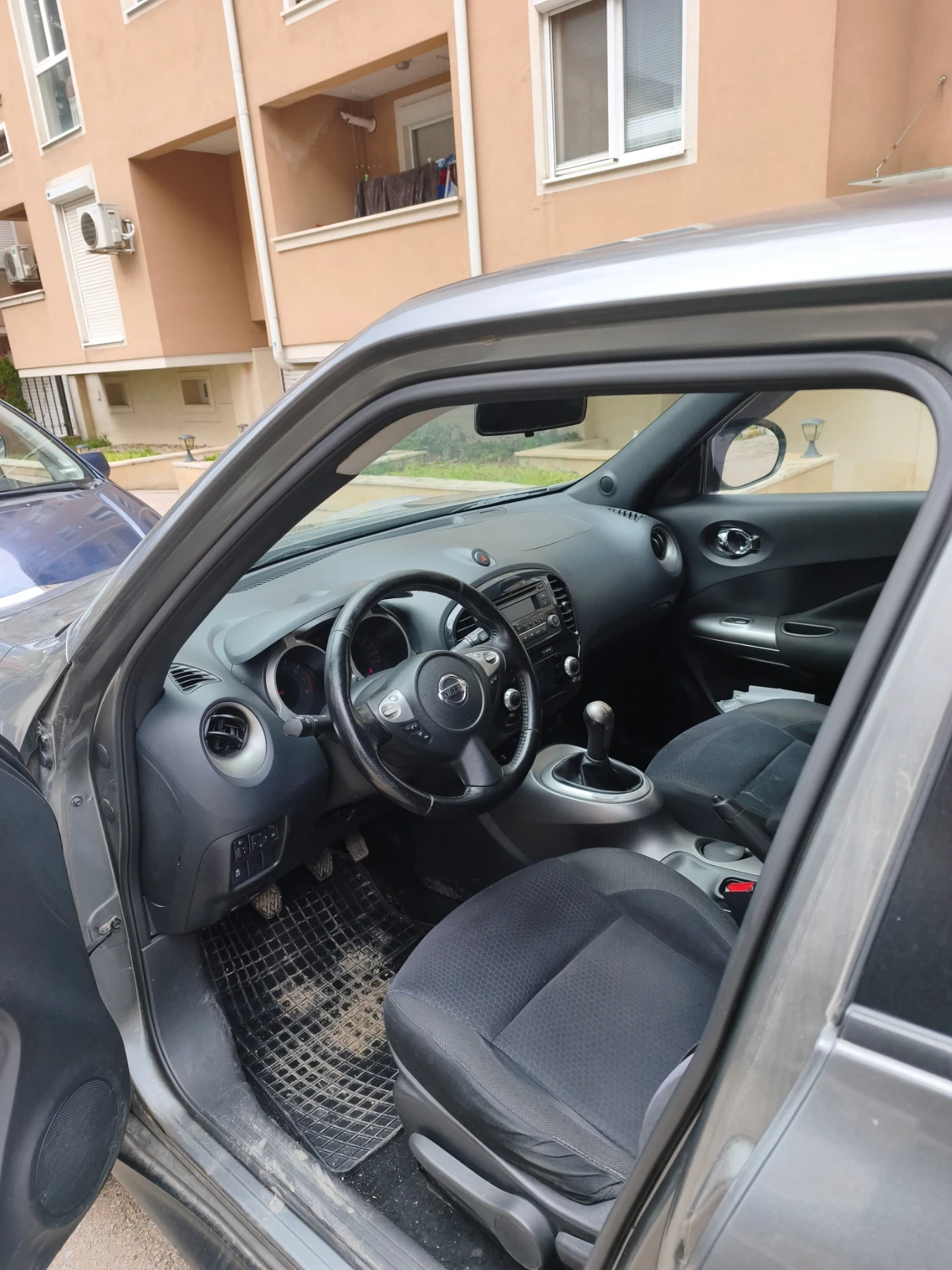 Nissan Juke, снимка 7 - Автомобили и джипове - 54279755