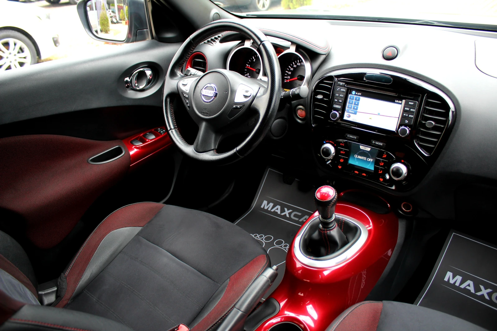 Nissan Juke 1.5DCi FACELIFT/EURO 6B/СОБСТВЕН ЛИЗИНГ, снимка 11 - Автомобили и джипове - 54359025