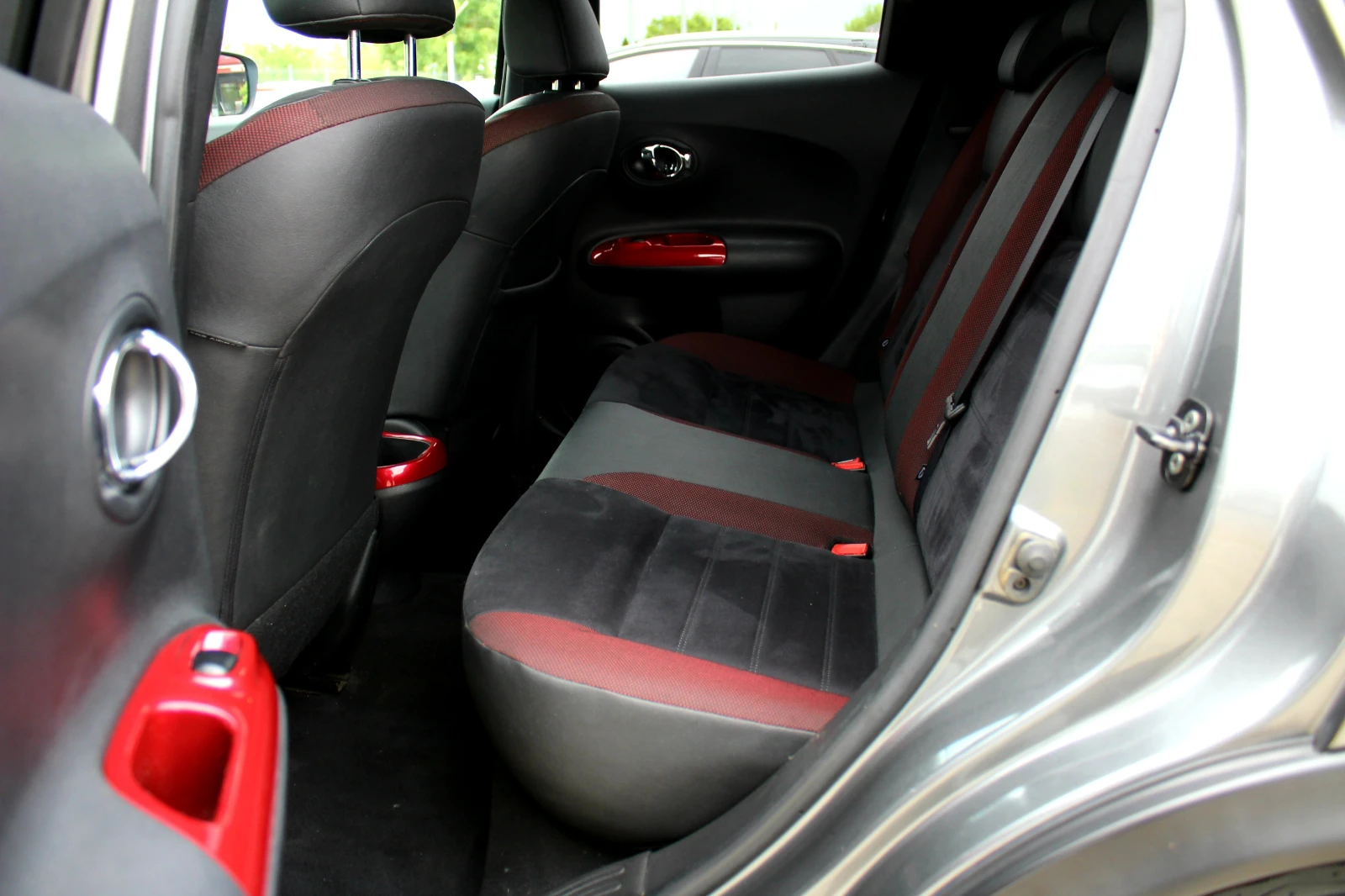 Nissan Juke 1.5DCi FACELIFT/EURO 6B/СОБСТВЕН ЛИЗИНГ, снимка 13 - Автомобили и джипове - 54359025