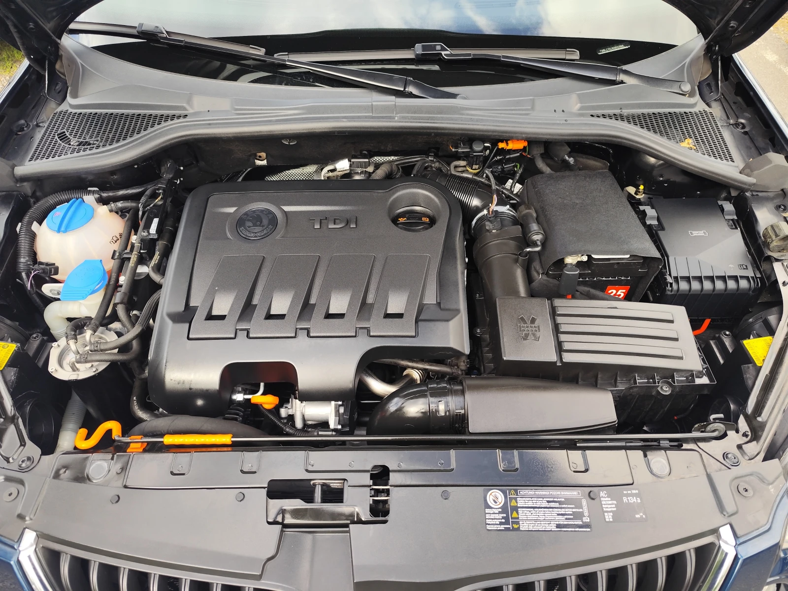 Skoda Yeti 2.0TDi* 4X4* NAVI* EURO5B* MMI* , снимка 15 - Автомобили и джипове - 54652973