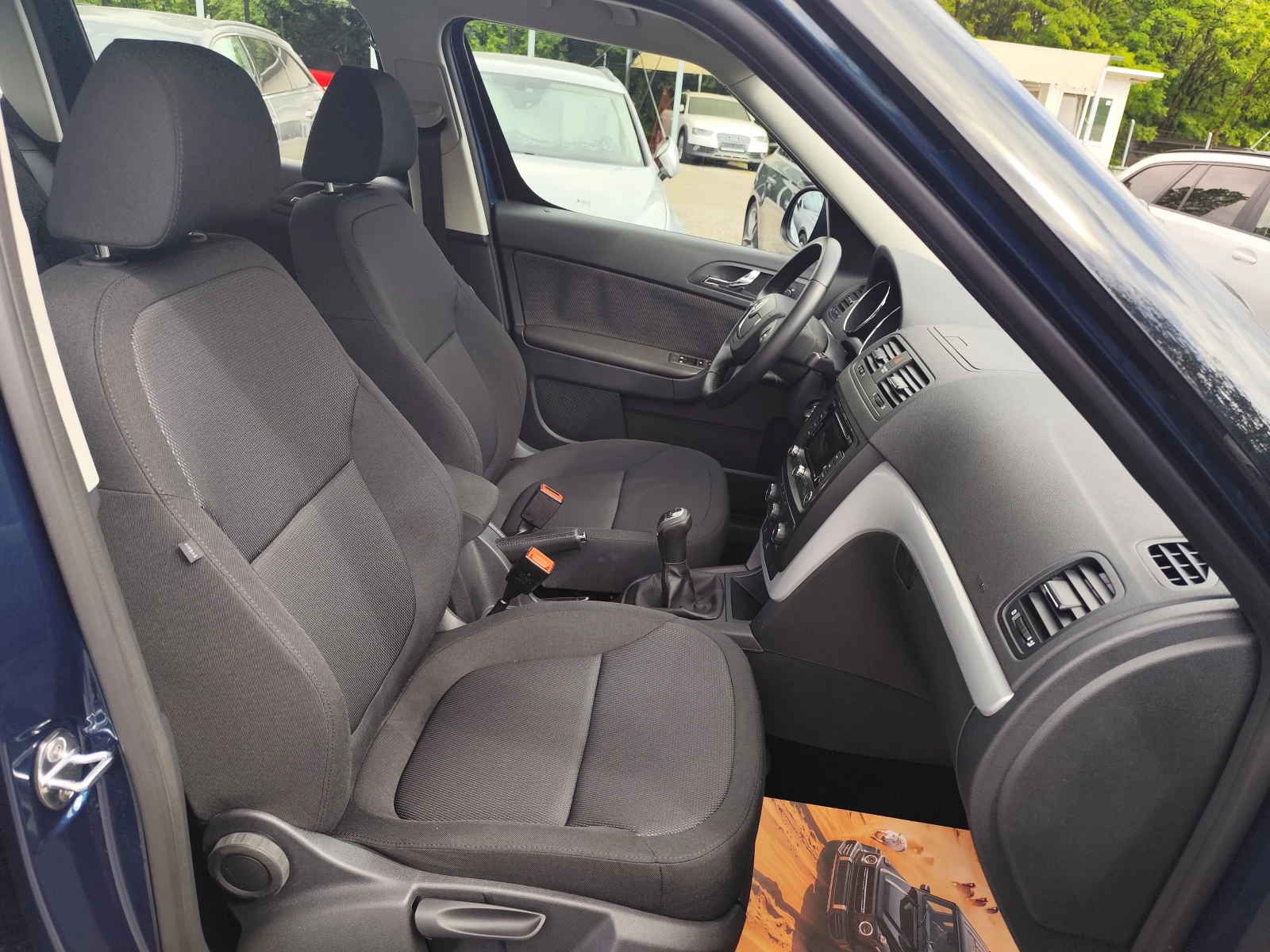 Skoda Yeti 2.0TDi* 4X4* NAVI* EURO5B* MMI* , снимка 12 - Автомобили и джипове - 54652973