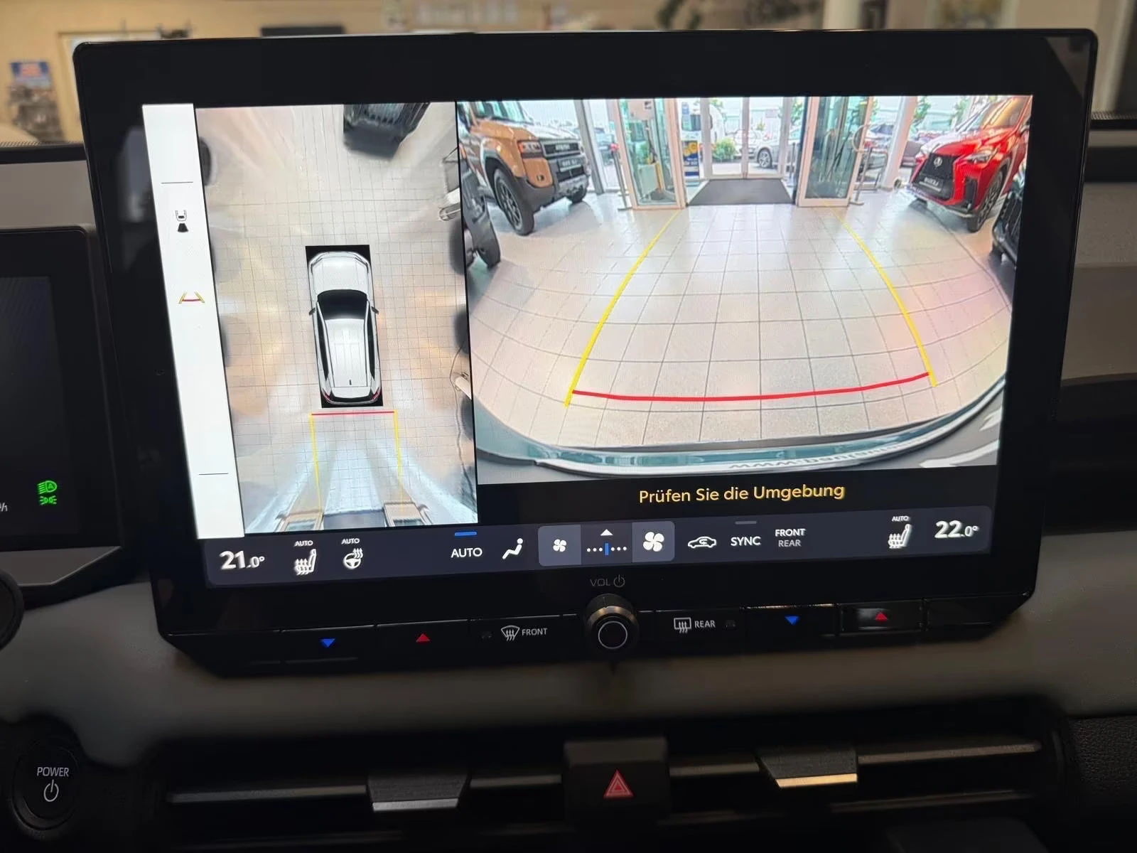 Toyota Rav4 НОВ!/LOUNGE/194HP/PANO/360/4X4/HUD/JBL/MEMO/489q, снимка 13 - Автомобили и джипове - 55308670