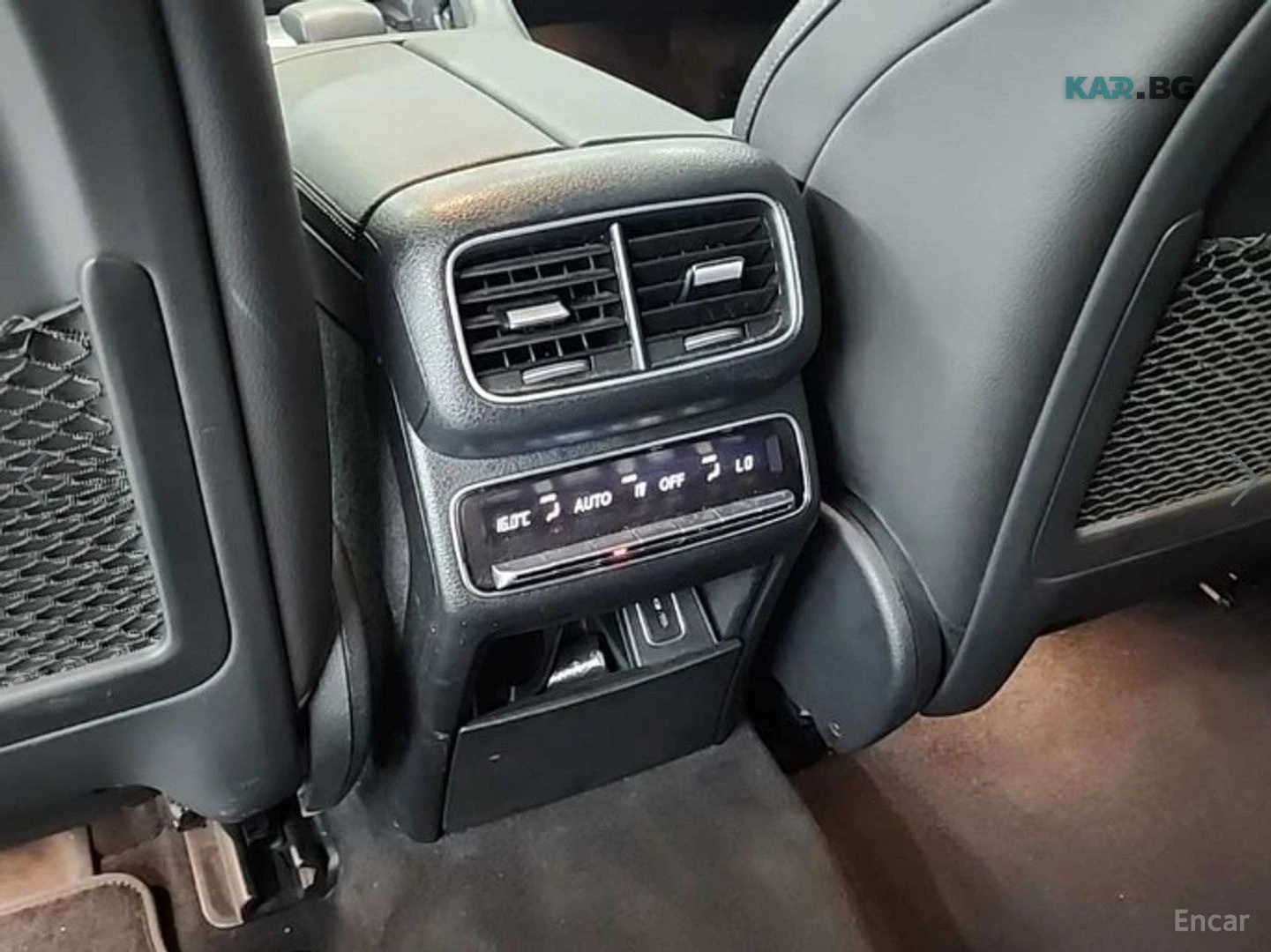 Mercedes-Benz GLE 300d* ПАМЕТ* КАМЕРА* ПОДГРЕВ* , снимка 13 - Автомобили и джипове - 55321635