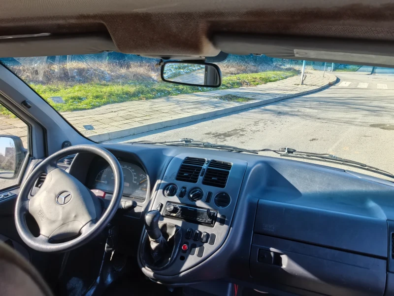 Mercedes-Benz Vito 220CDI 122ks, снимка 9 - Бусове и автобуси - 53468580