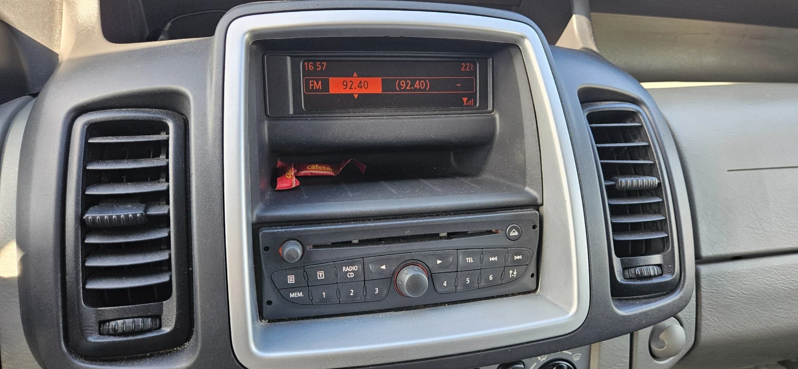 Renault Trafic 8+ 1 2.0 dci, снимка 9 - Бусове и автобуси - 54351860