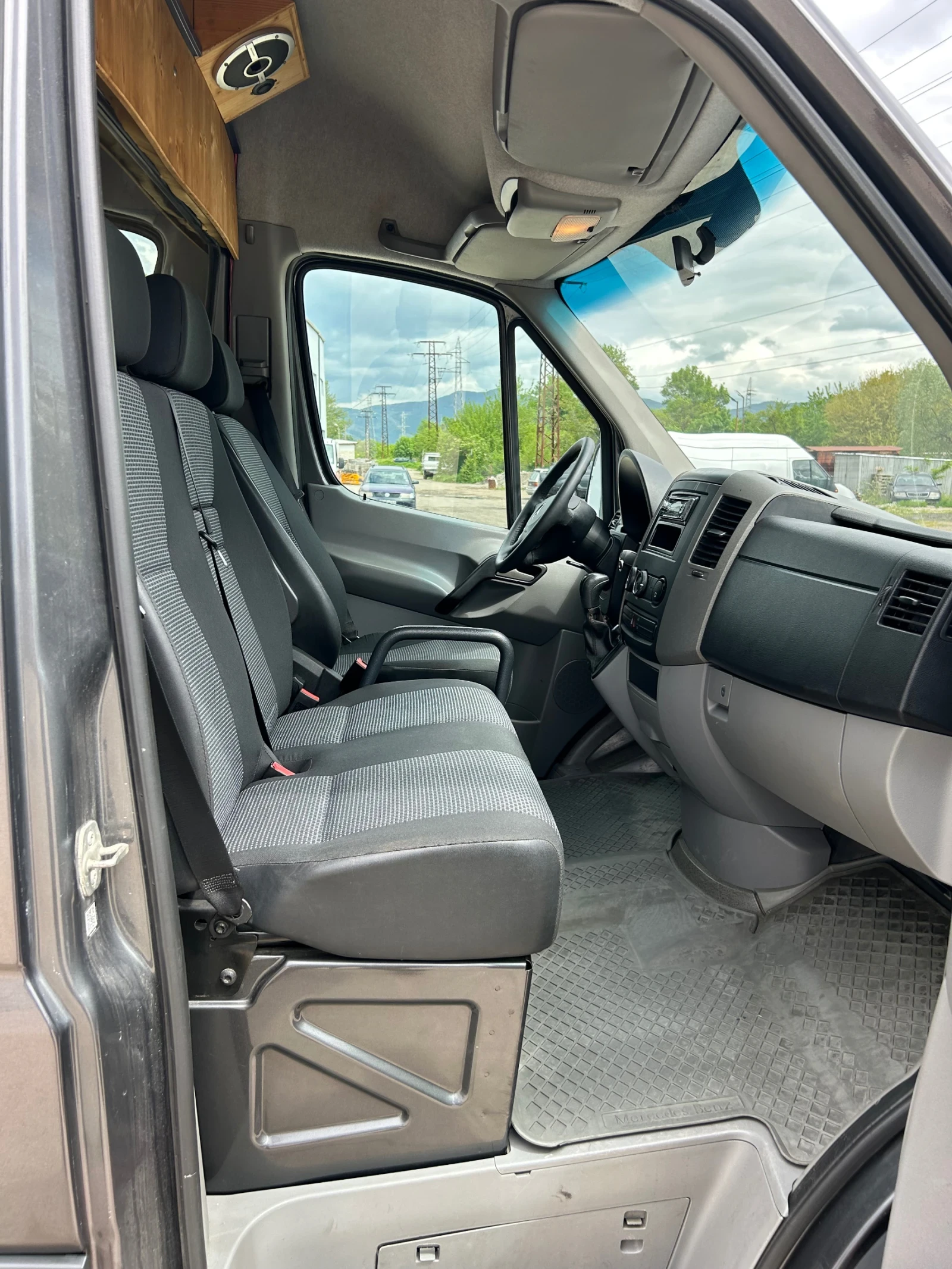 Mercedes-Benz Sprinter 319, снимка 7 - Бусове и автобуси - 54485041