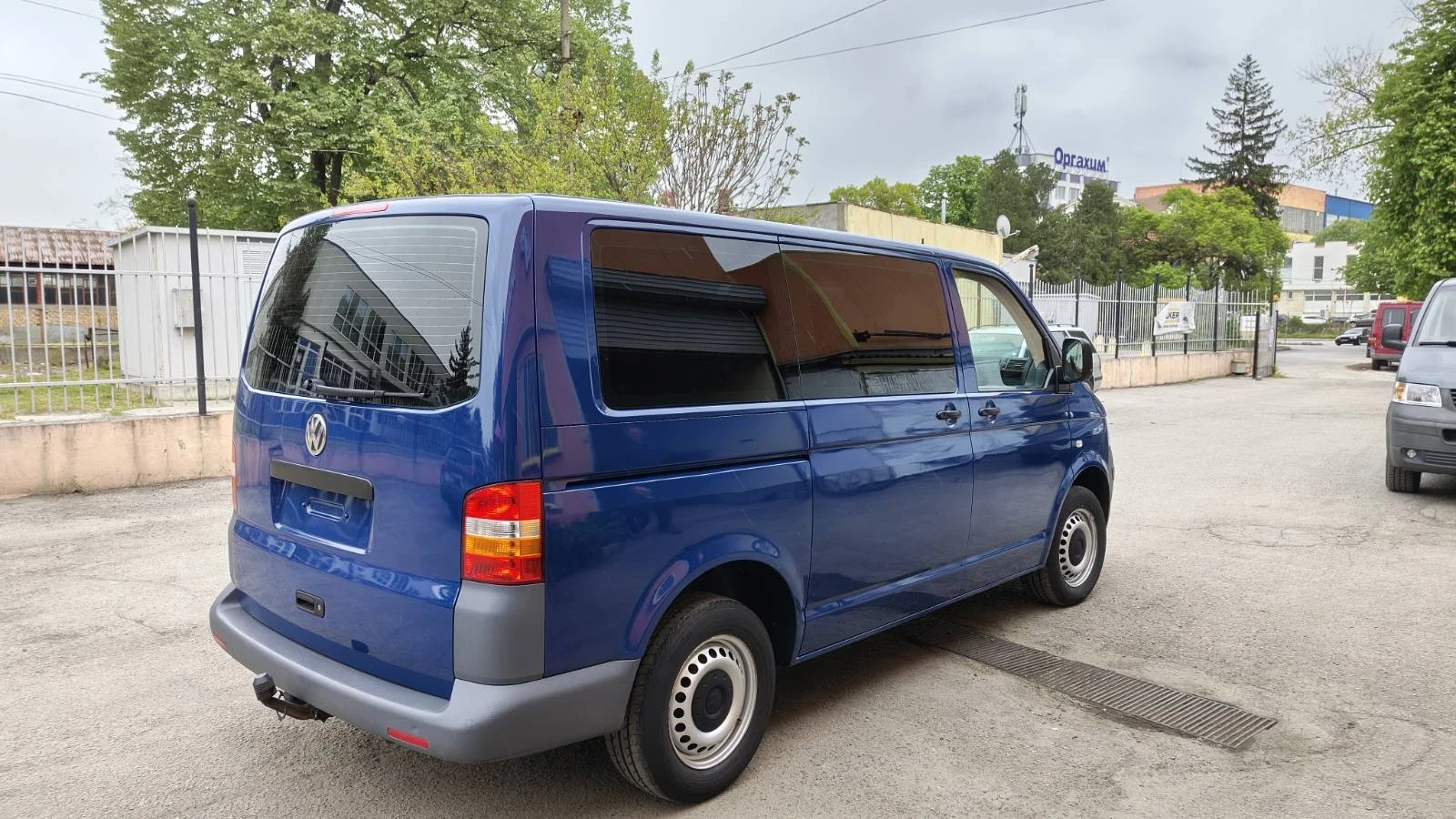 VW T5 1.9 TDI klima, снимка 4 - Бусове и автобуси - 54757419