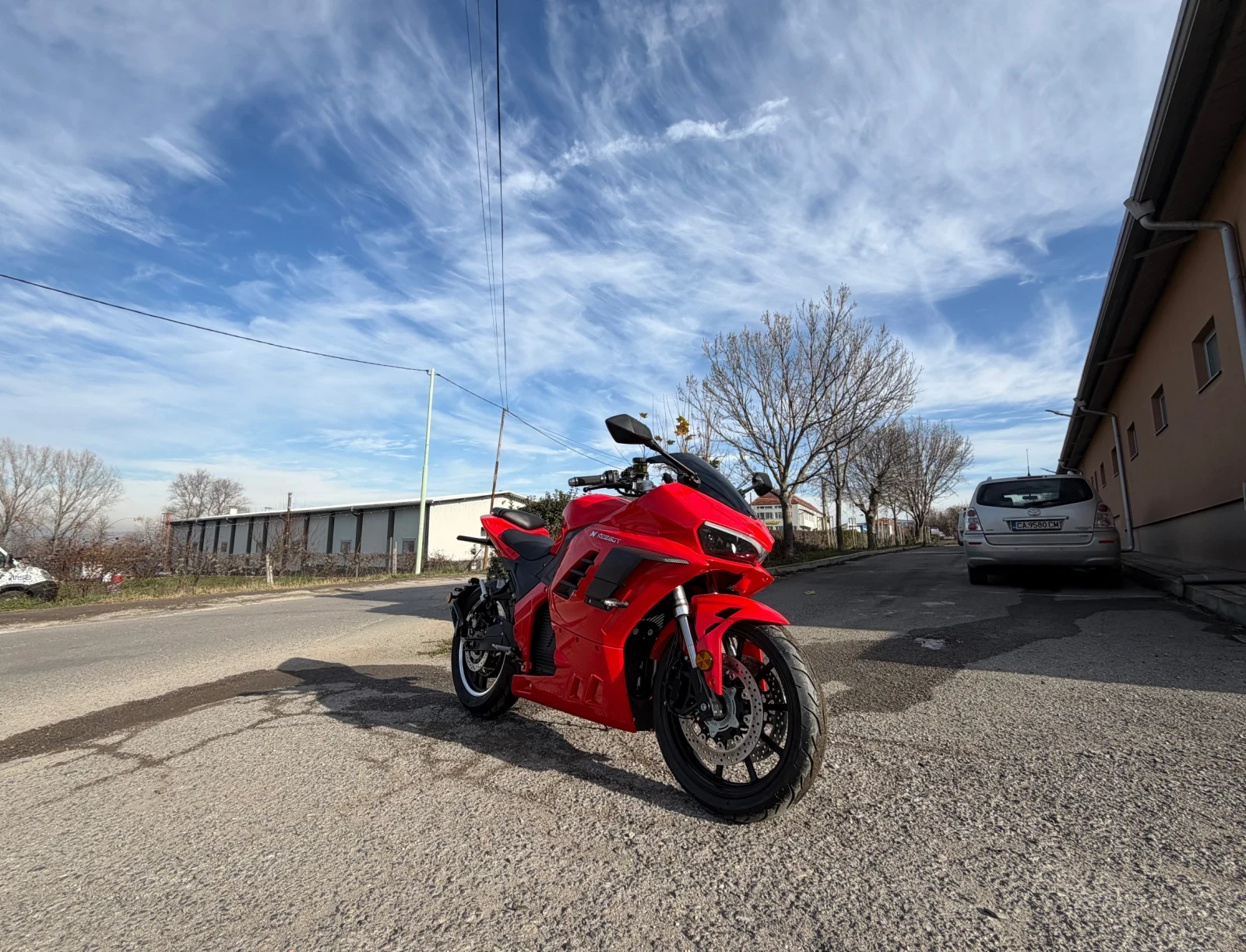 ����� Hurricane | Mobile.bg � ����������� 1