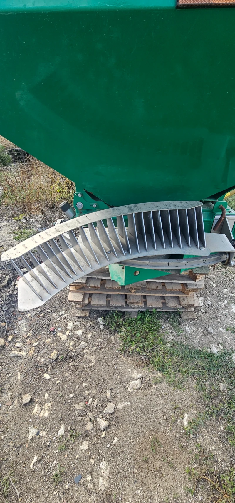 Торачка Друга марка Ino ferti, снимка 5 - Селскостопанска техника - 51865381