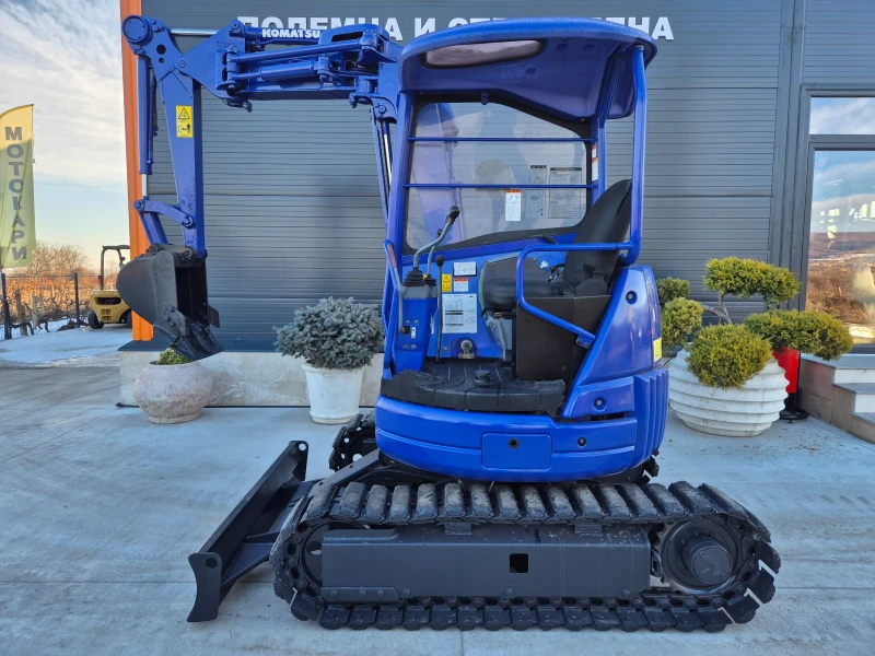 Багер Komatsu 2 тона / ПЕРФЕКТЕН / КАТО НОВ, снимка 2 - Индустриална техника - 48694278