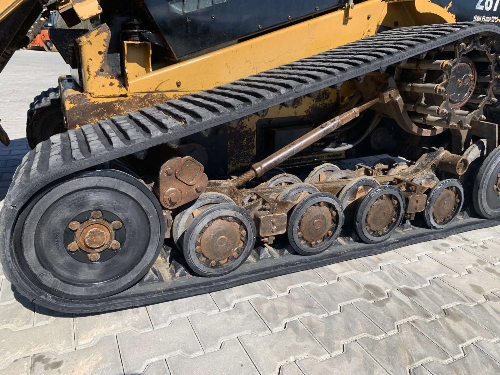 Мини челни товарачи Cat 287 С, снимка 7 - Индустриална техника - 54863898
