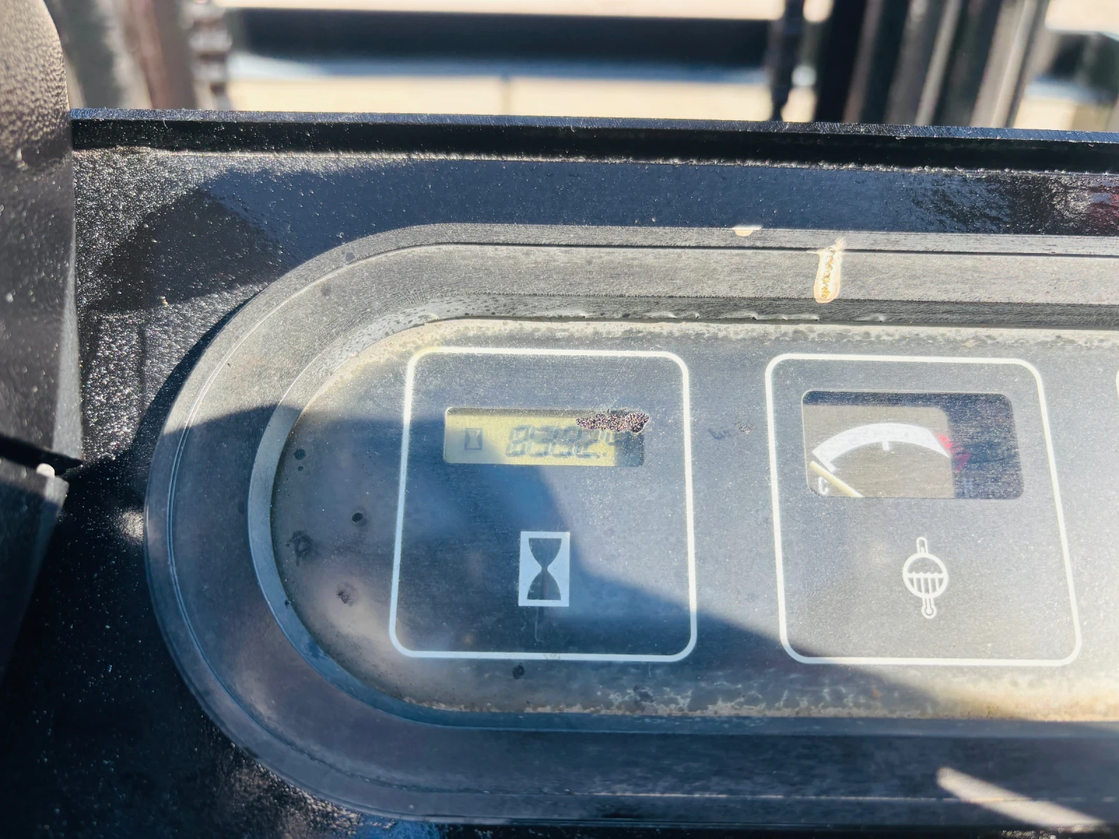 ������� Yale ��� ����������� | Mobile.bg � ����������� 8