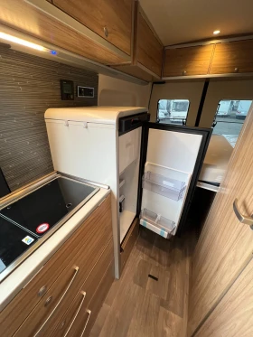 Кемпер HYMER / ERIBA Grand Canion S 3.0 L 190 hp , снимка 11