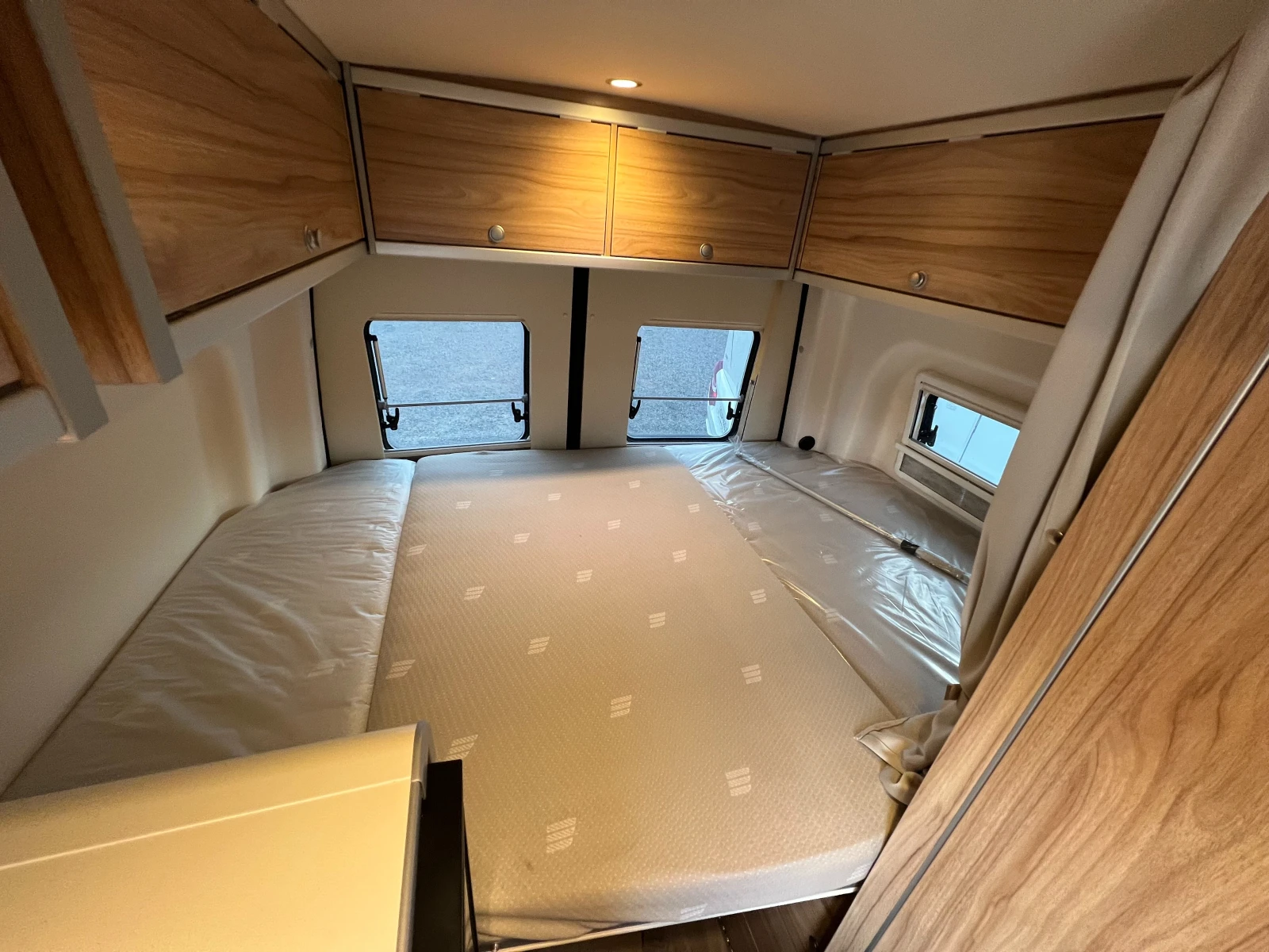 Кемпер HYMER / ERIBA Grand Canion S 3.0 L 190 hp , снимка 13 - Каравани и кемпери - 54383262