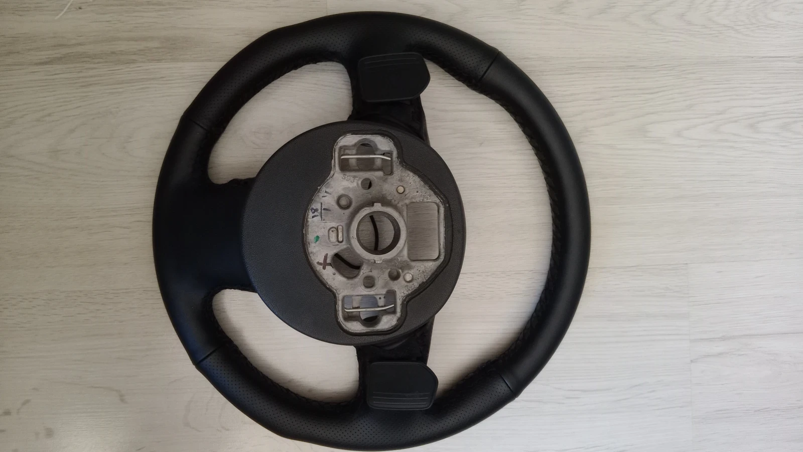 Волан Ауди а7 А6, снимка 5 - Части - 54325005