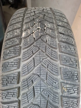 Гуми Зимни 215/55R17, снимка 6