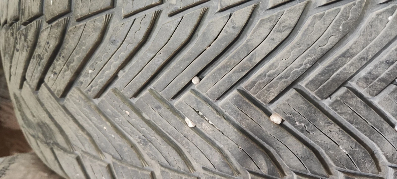  215/60R17 | Mobile.bg   11