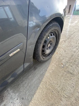 Audi A3 - 2500 € / 4889.57 лв. - 23399178 2