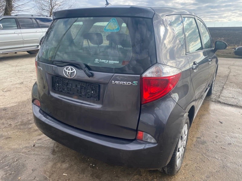 Toyota Verso S 1.3i, снимка 6 - Автомобили и джипове - 39130590