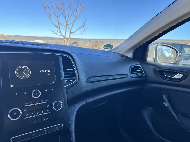 Renault Megane, снимка 7 - Автомобили и джипове - 52528017