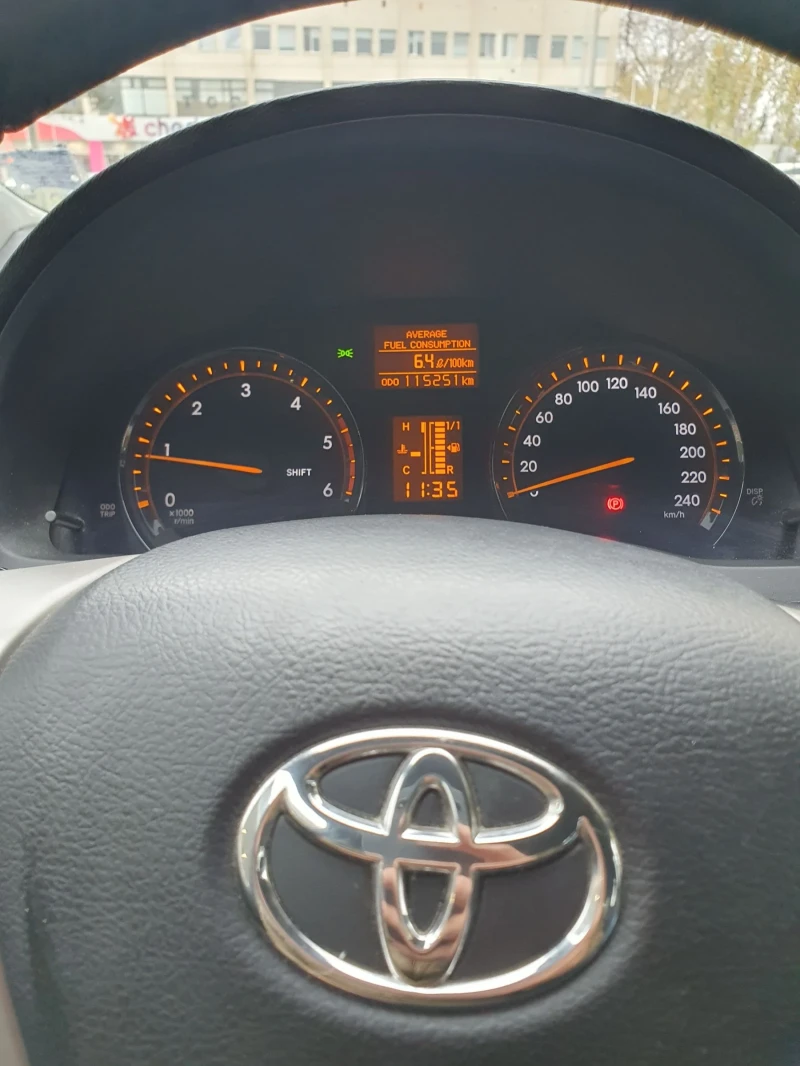 Toyota Avensis Luxury 115.000км, снимка 15 - Автомобили и джипове - 52589621