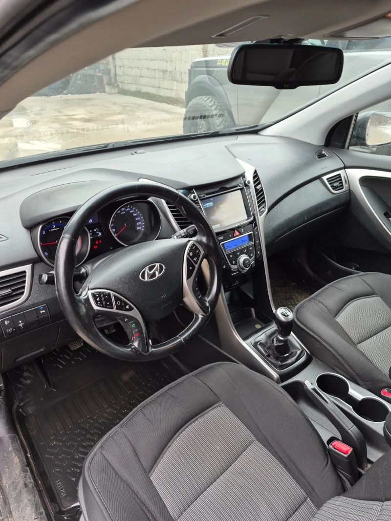 Hyundai I30 1.6 CRDI, снимка 7 - Автомобили и джипове - 53203877