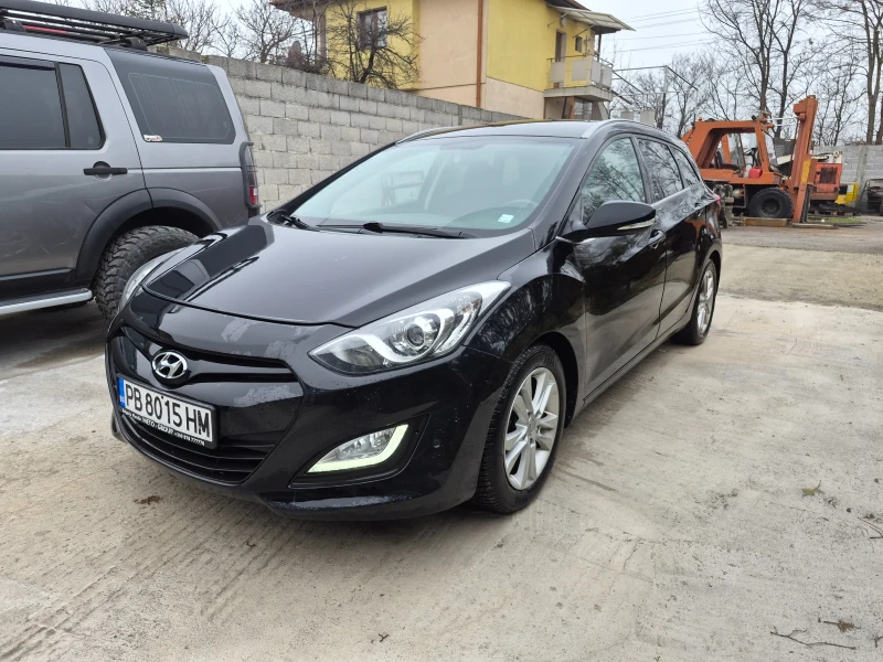 Hyundai I30 1.6 CRDI, снимка 2 - Автомобили и джипове - 53203877