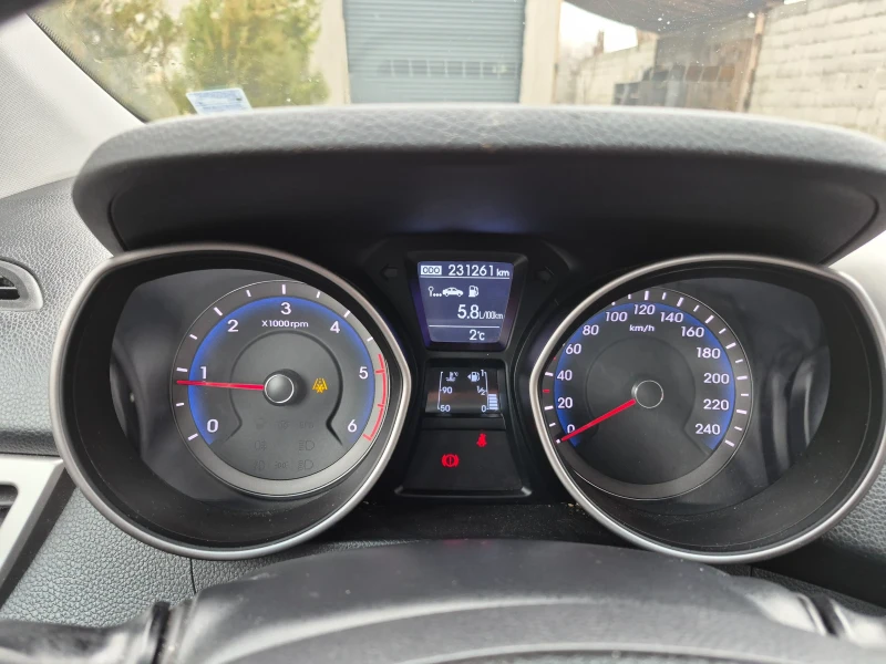 Hyundai I30 1.6 CRDI, снимка 9 - Автомобили и джипове - 53203877
