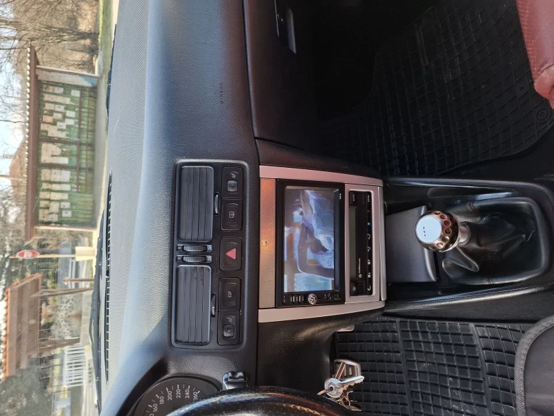 VW Golf 1.8T GTI, снимка 9 - Автомобили и джипове - 53237958