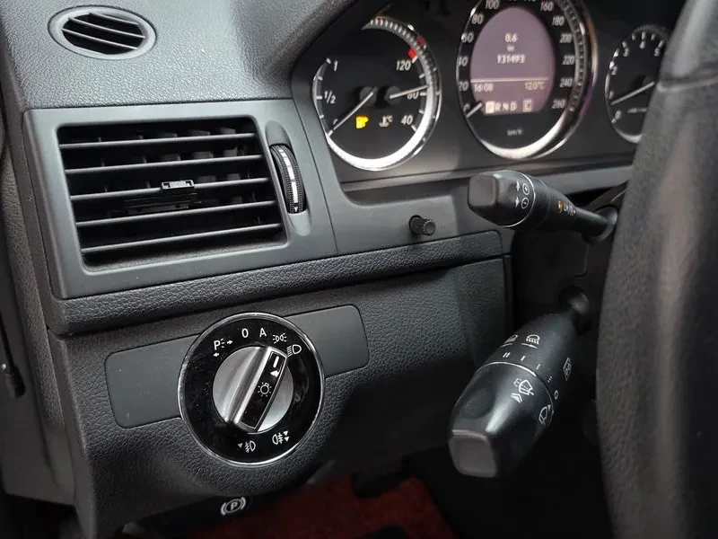 Mercedes-Benz C 200 W204 C200 Cgi, снимка 17 - Автомобили и джипове - 55015115