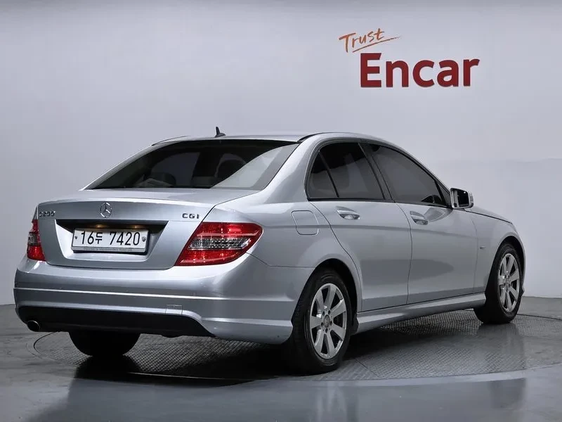 Mercedes-Benz C 200 W204 C200 Cgi, снимка 2 - Автомобили и джипове - 55015115