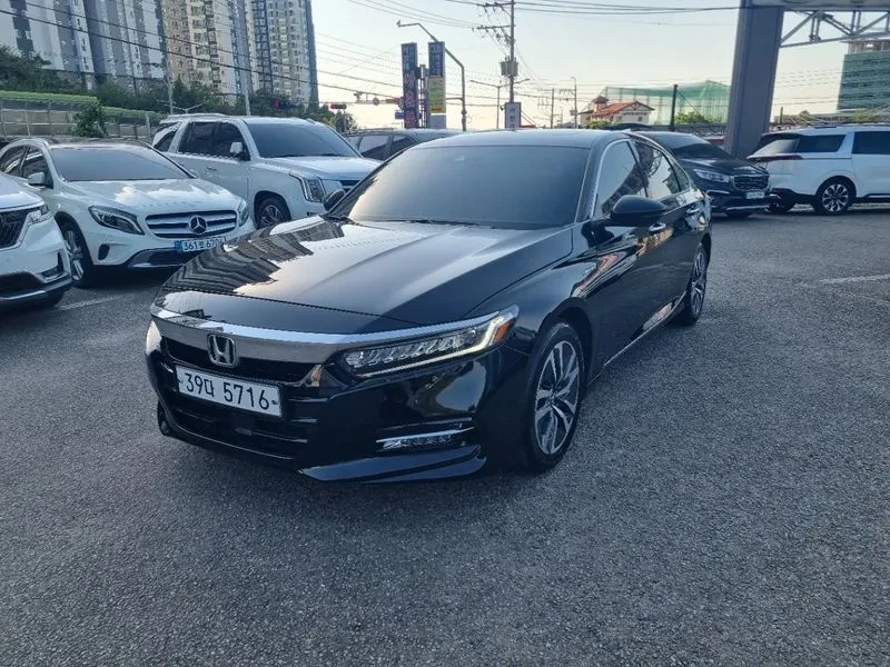 Honda Accord 10Th Generation 2.0 Hybrid Touring | Mobile.bg � ����������� 1