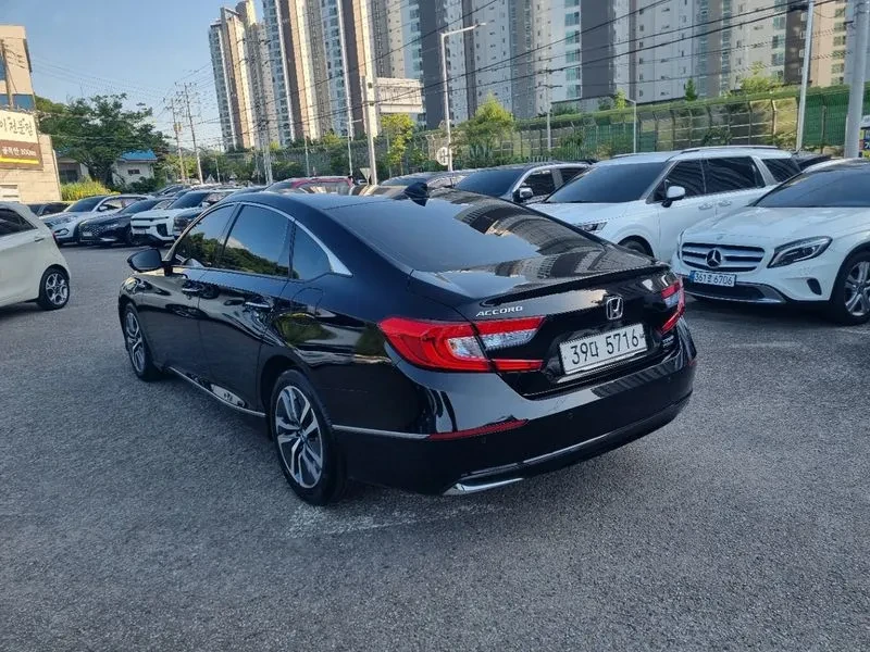 Honda Accord 10Th Generation 2.0 Hybrid Touring | Mobile.bg � ����������� 7
