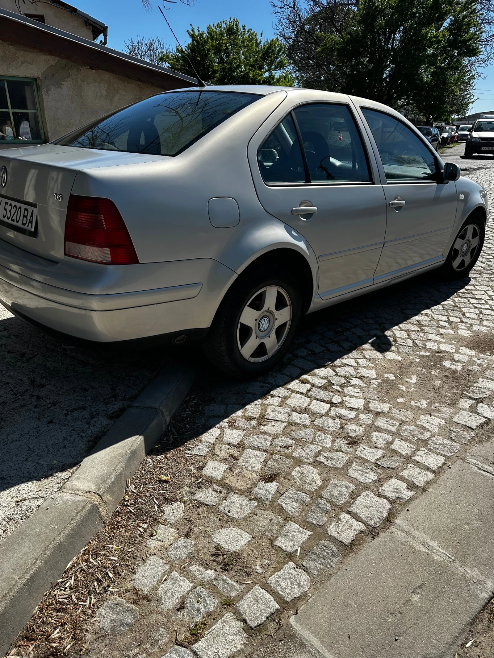 VW Bora 1, 6 i - изображение 4