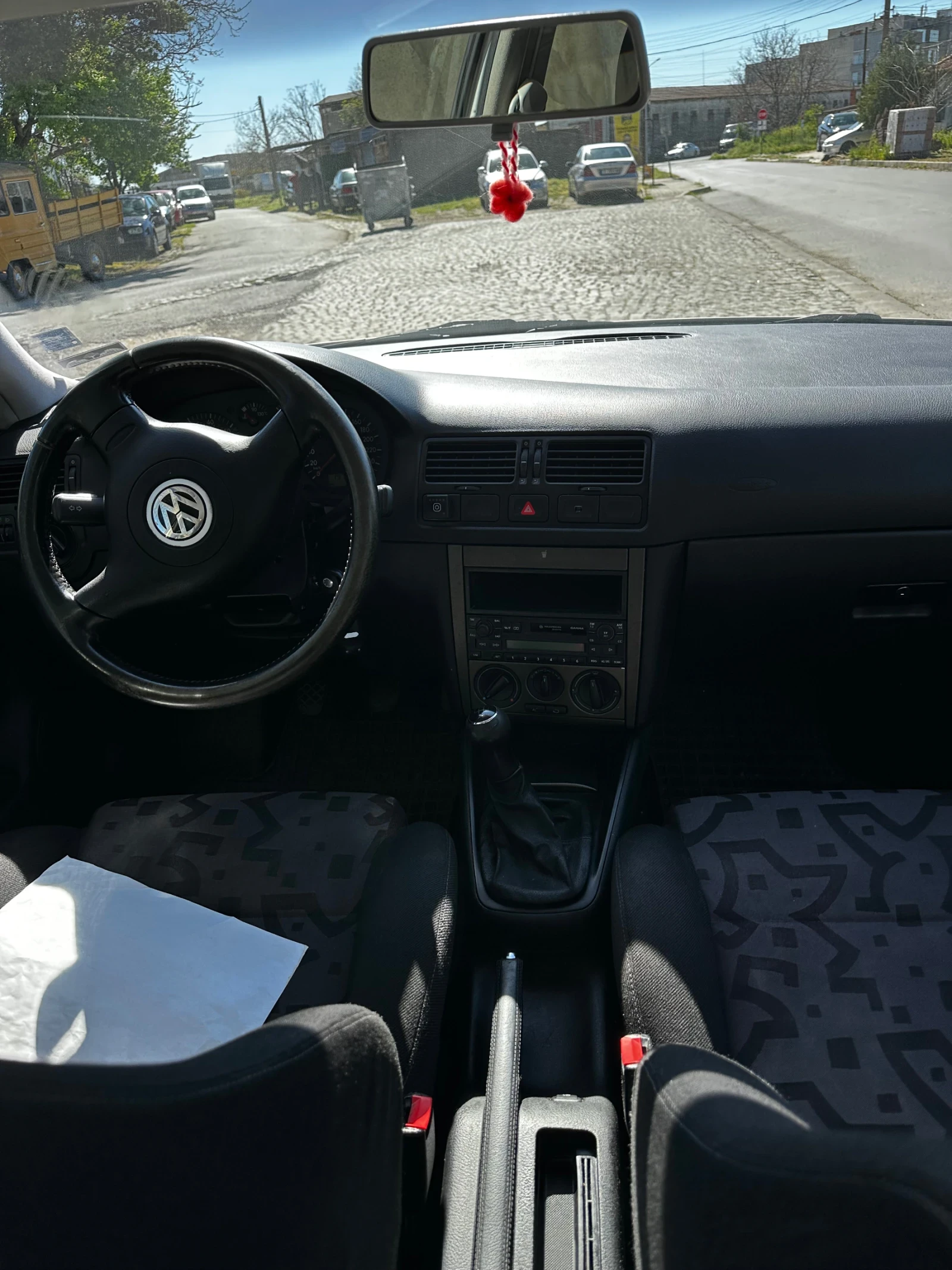 VW Bora 1, 6 i - изображение 8