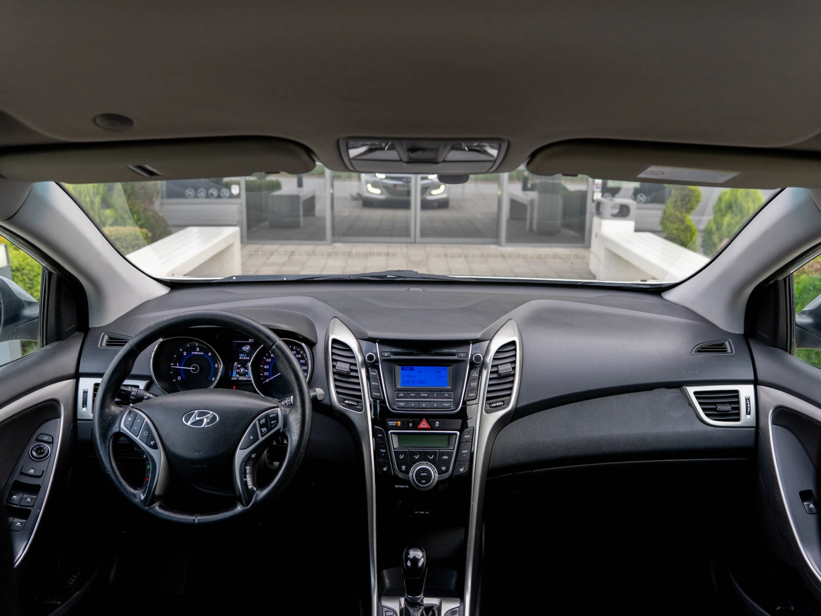Hyundai I30 1.6 CRDI - 110к.с - АВТОМАТИК - КЛИМАТРОНИК  - изображение 10