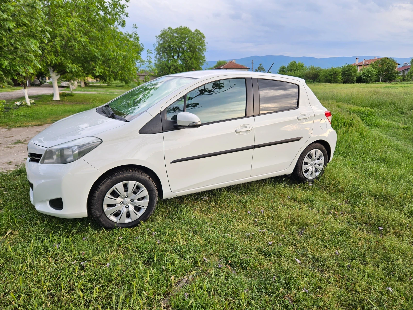 Toyota Yaris 1.3  VVT EURO 5 , снимка 5 - Автомобили и джипове - 53334897