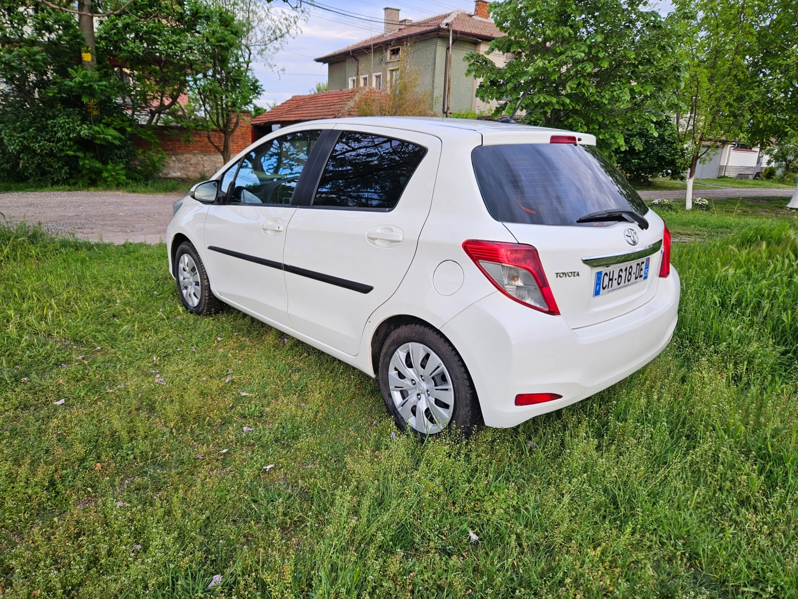 Toyota Yaris 1.3  VVT EURO 5 , снимка 3 - Автомобили и джипове - 53334897